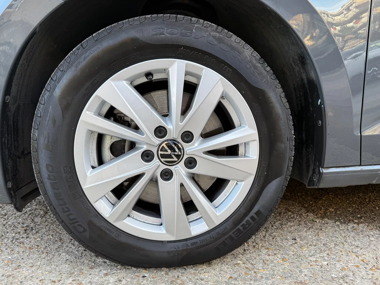 Photo de VOLKSWAGEN TOURAN