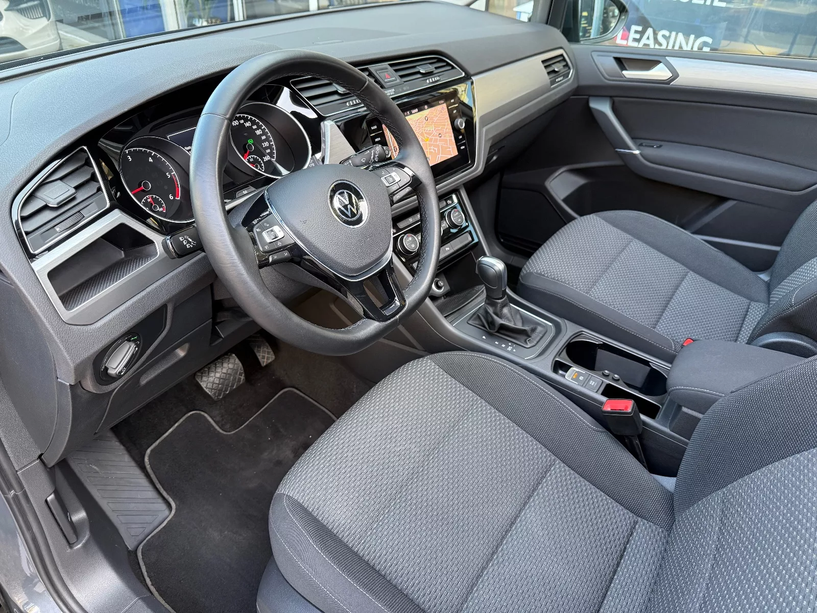 Photo de VOLKSWAGEN TOURAN