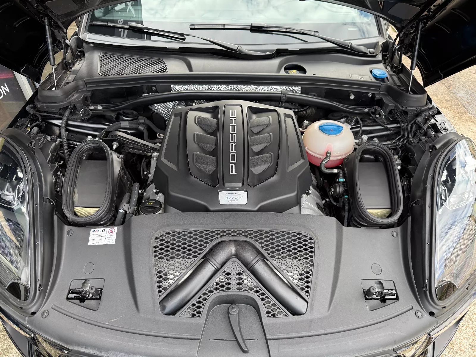 Photo de PORSCHE MACAN