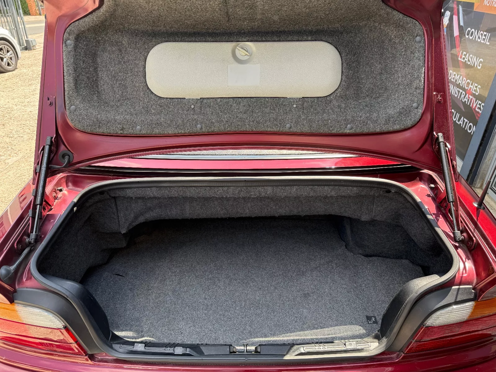 Photo de BMW SERIE 3