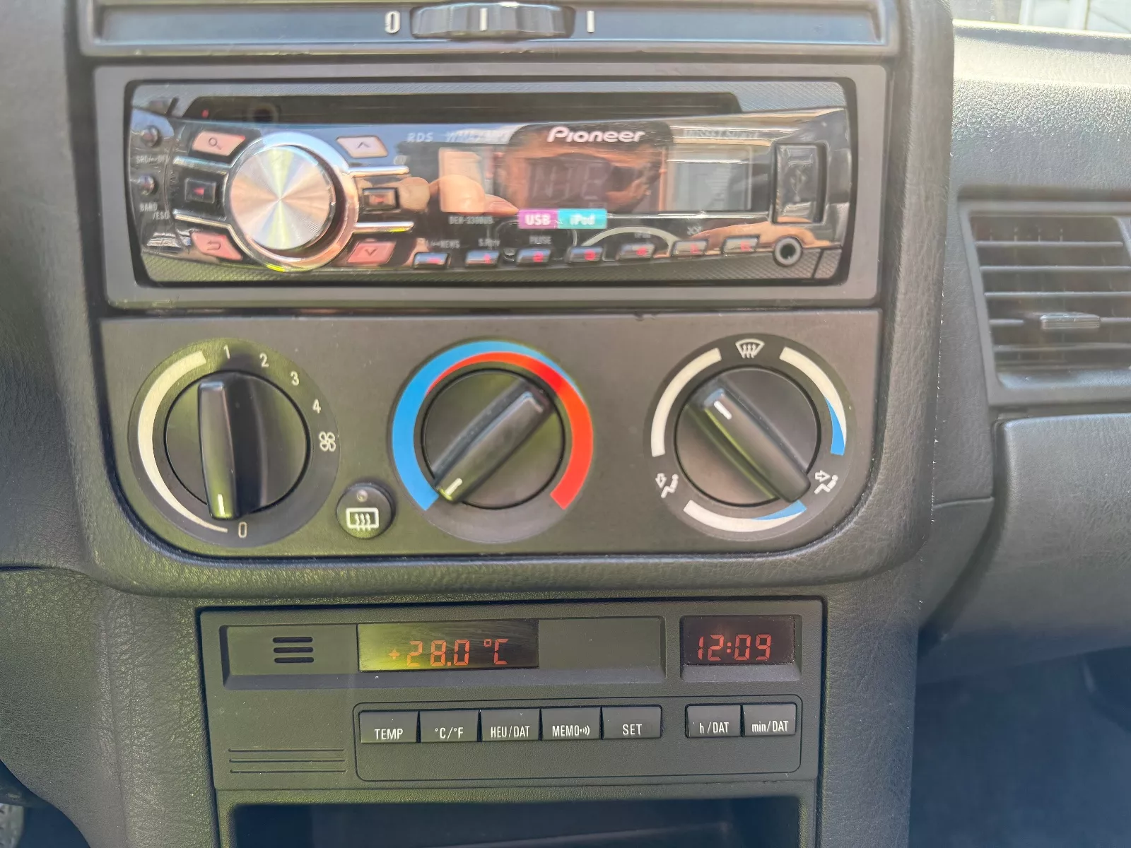 Photo de BMW SERIE 3