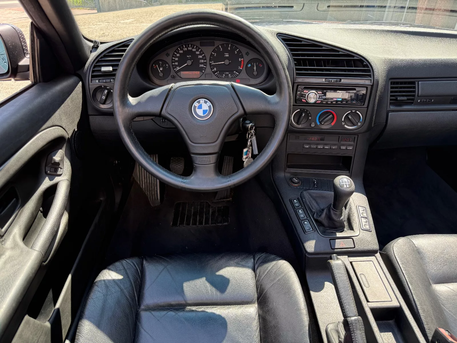 Photo de BMW SERIE 3