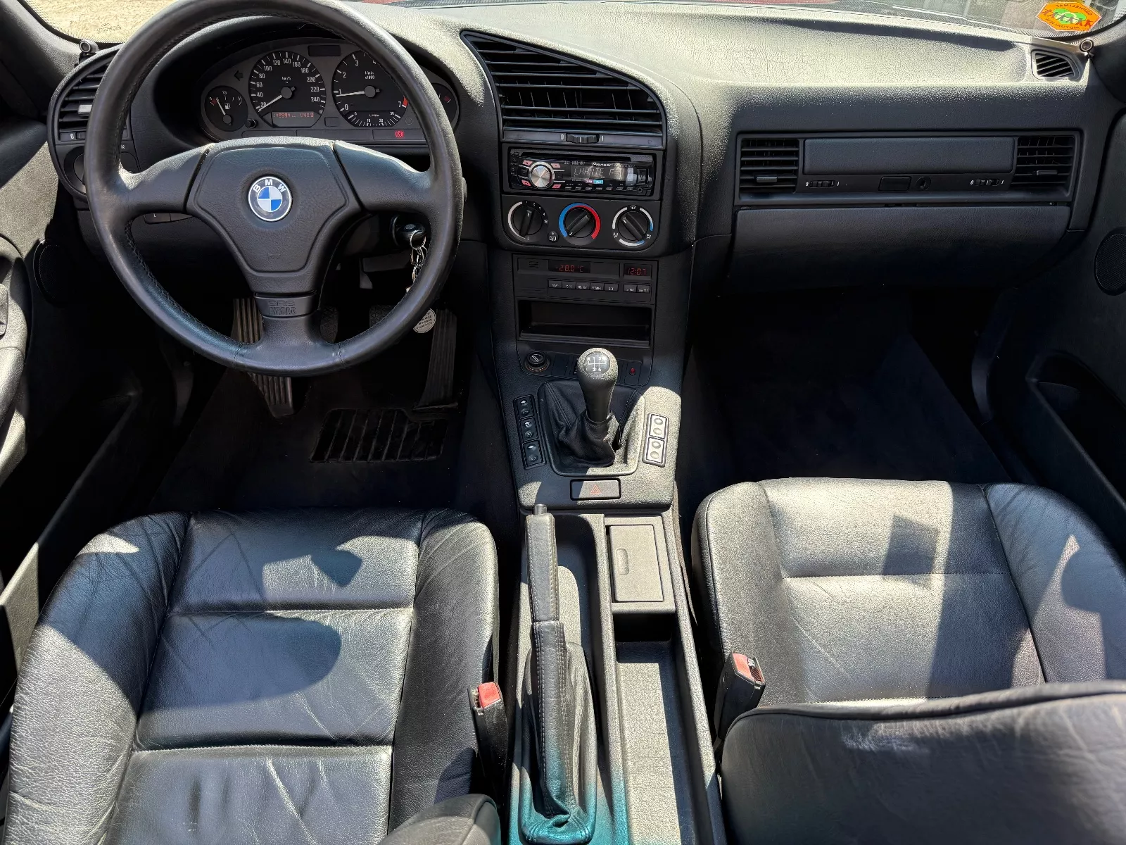 Photo de BMW SERIE 3