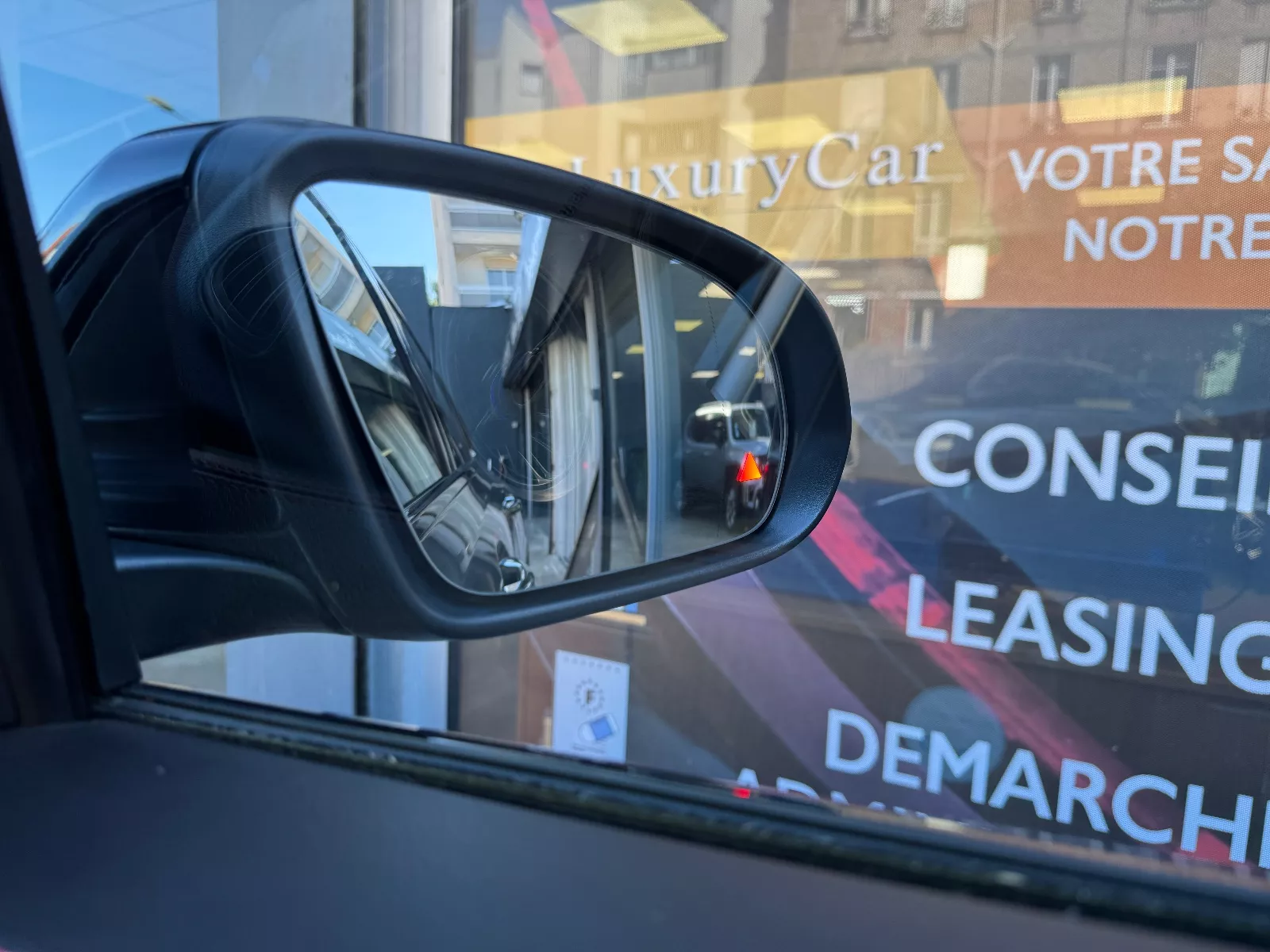 Photo de MERCEDES GLB