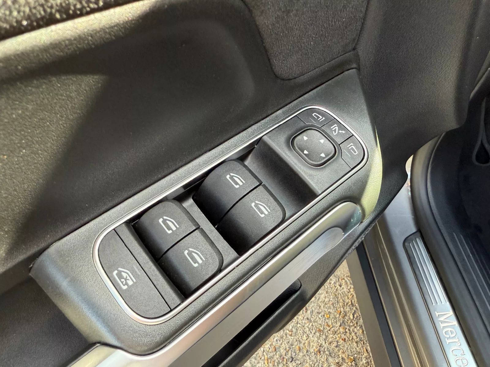 Photo de MERCEDES GLB