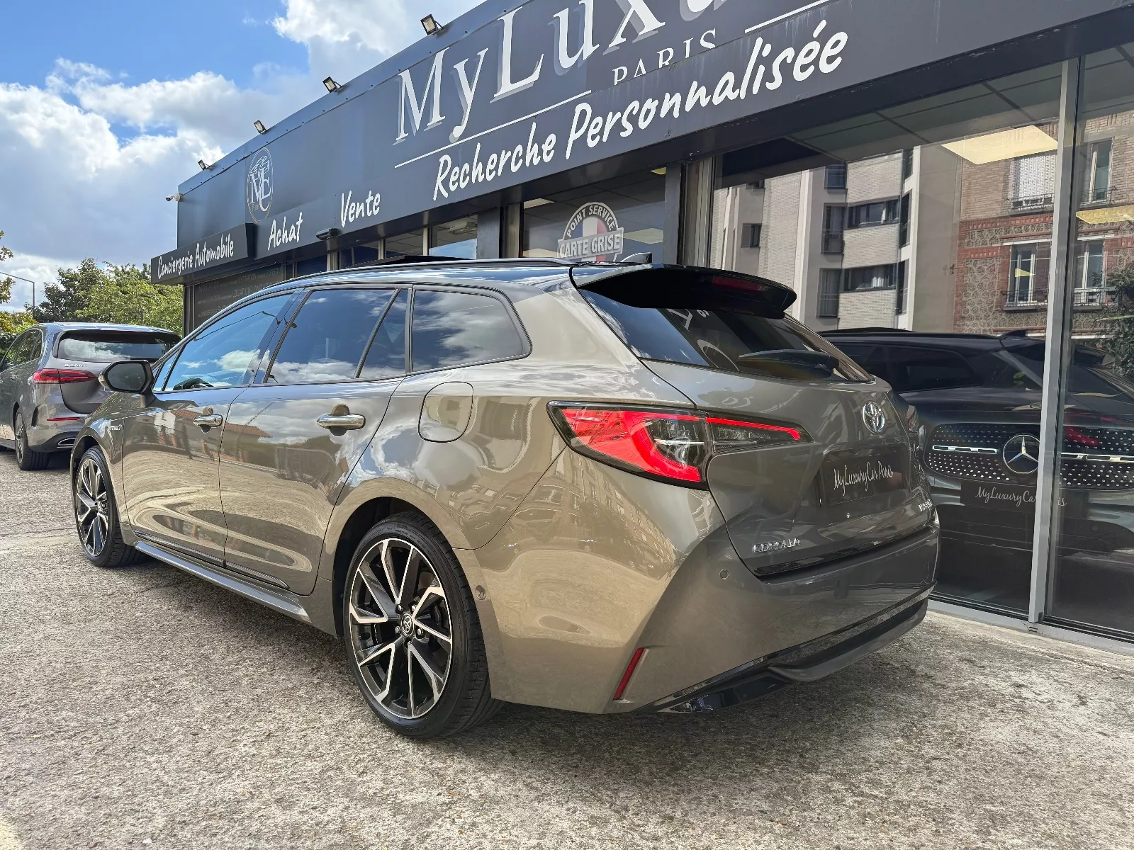 Photo de TOYOTA COROLLA TOURING SPORTS HYBRIDE