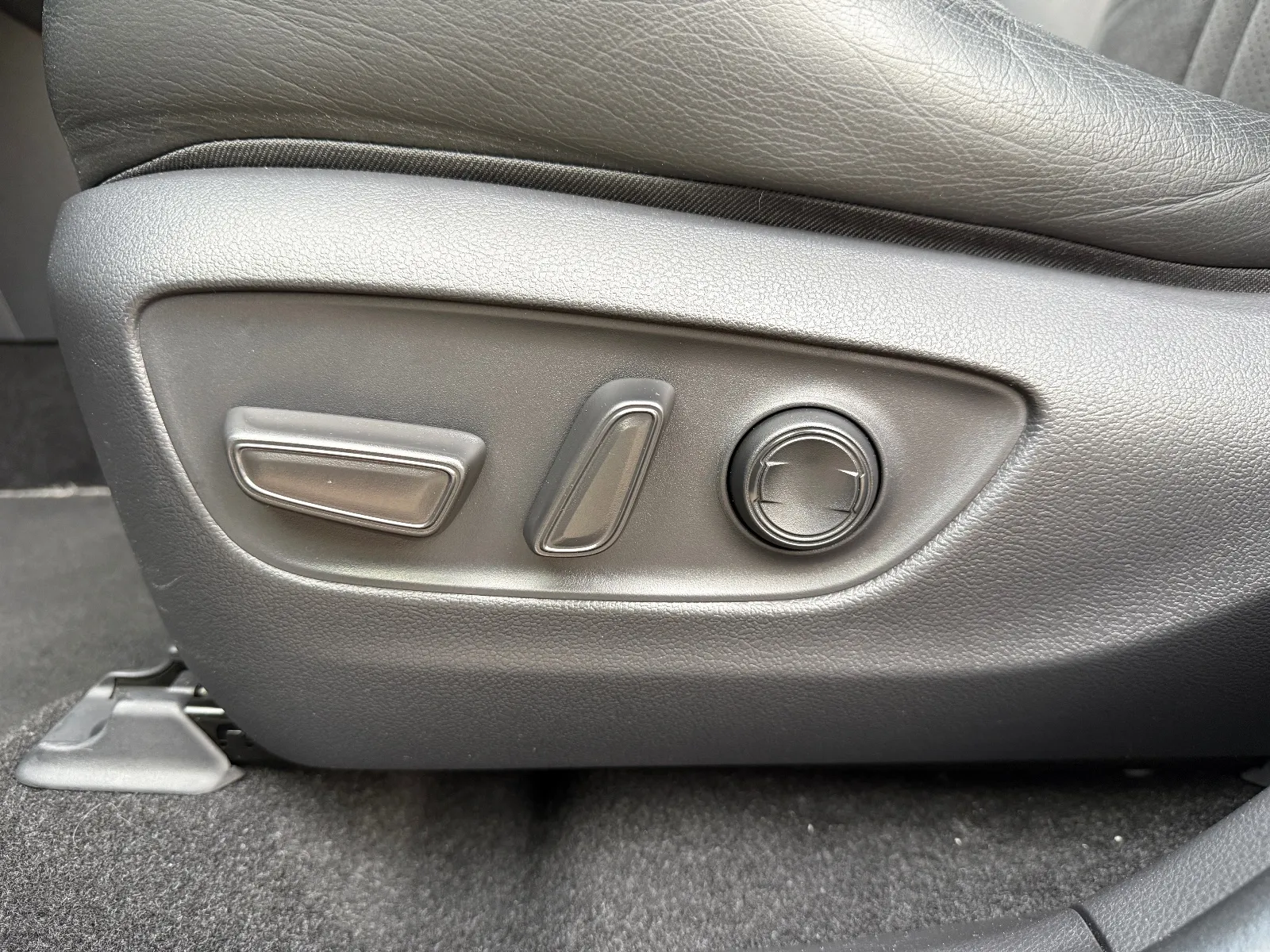 Photo de TOYOTA RAV4 HYBRIDE MY21