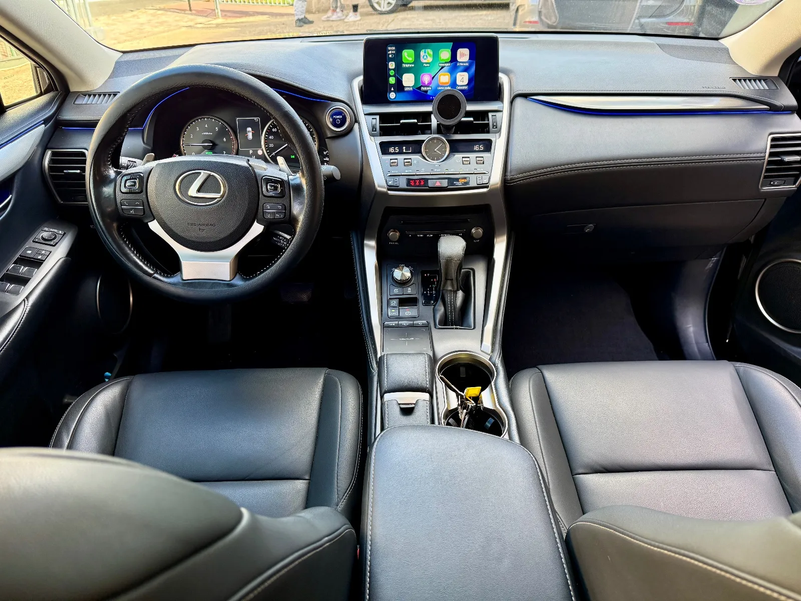 Photo de LEXUS NX