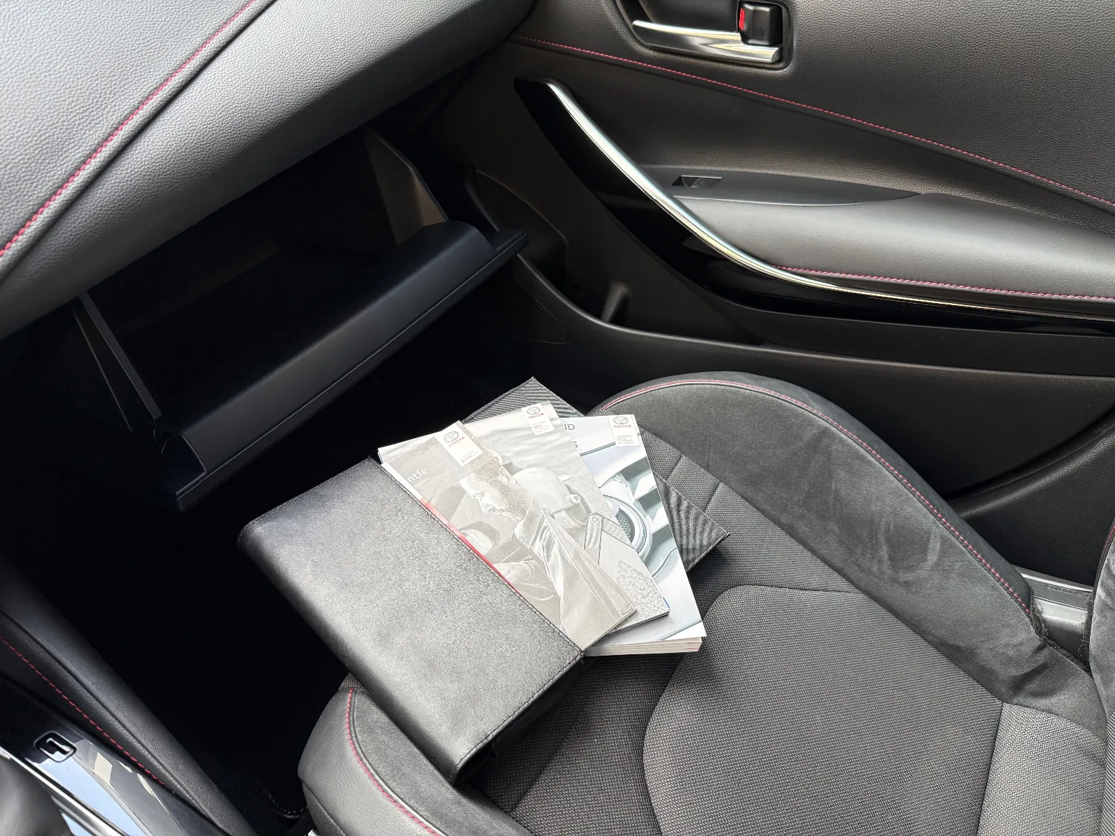 Photo de TOYOTA COROLLA TOURING SPORTS HYBRIDE MY22