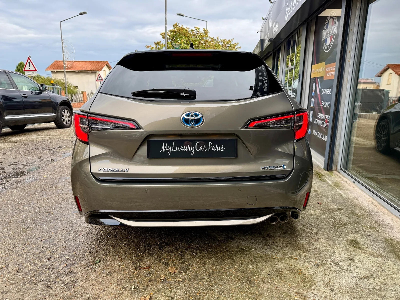 Photo de TOYOTA COROLLA TOURING SPORTS HYBRIDE MY22