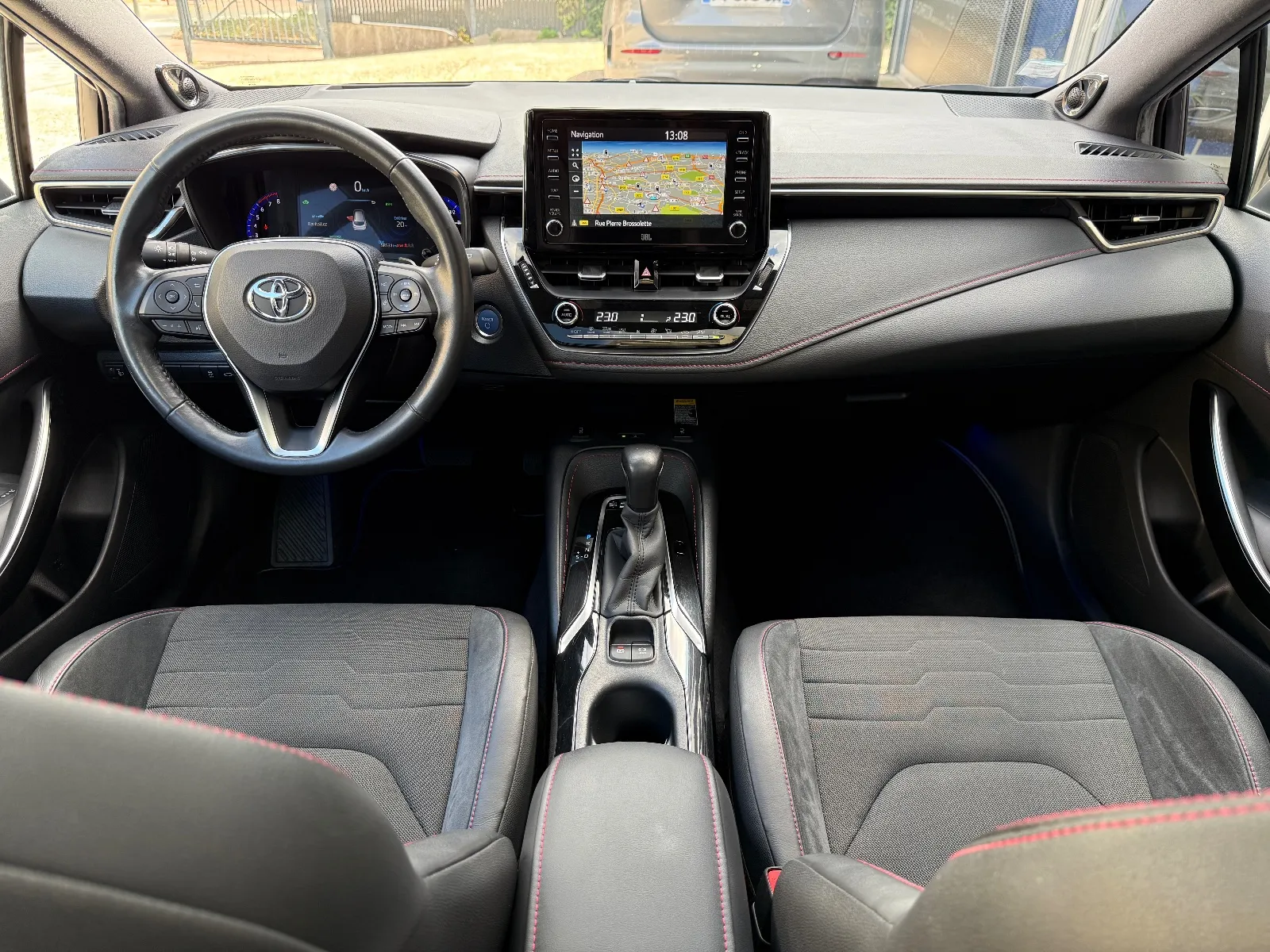 Photo de TOYOTA COROLLA TOURING SPORTS HYBRIDE MY22