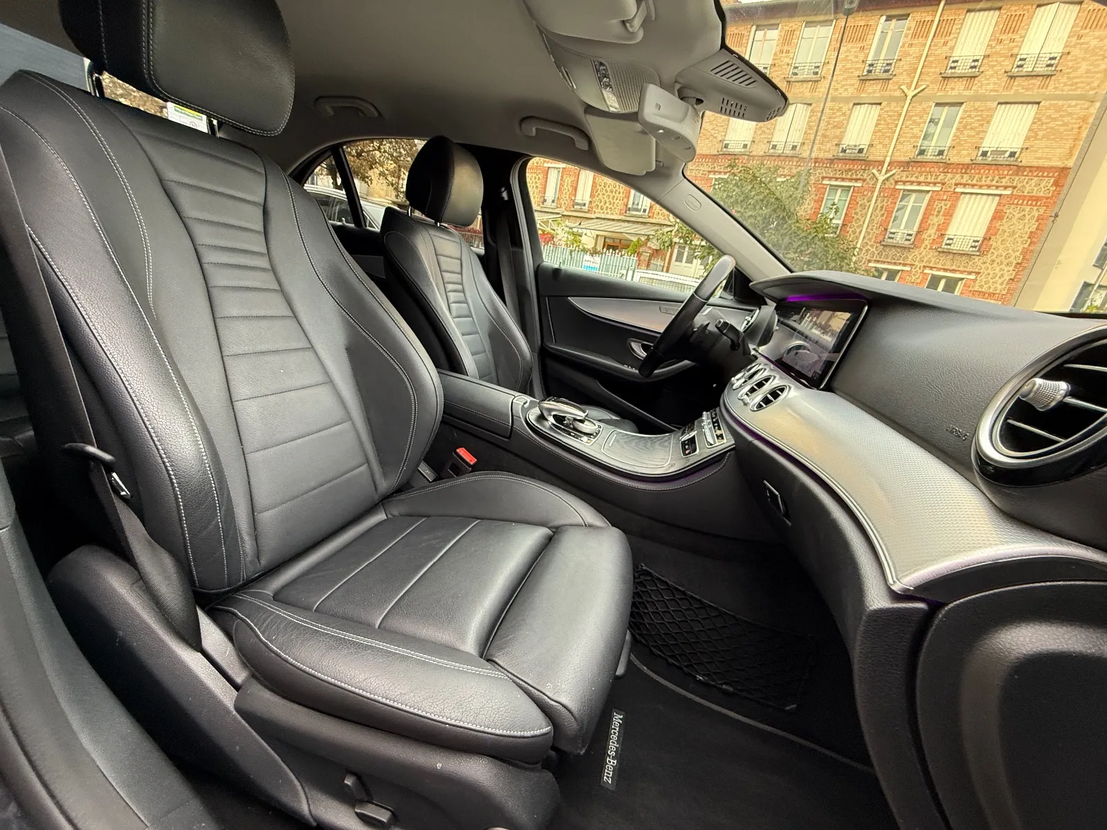 Photo de MERCEDES CLASSE E