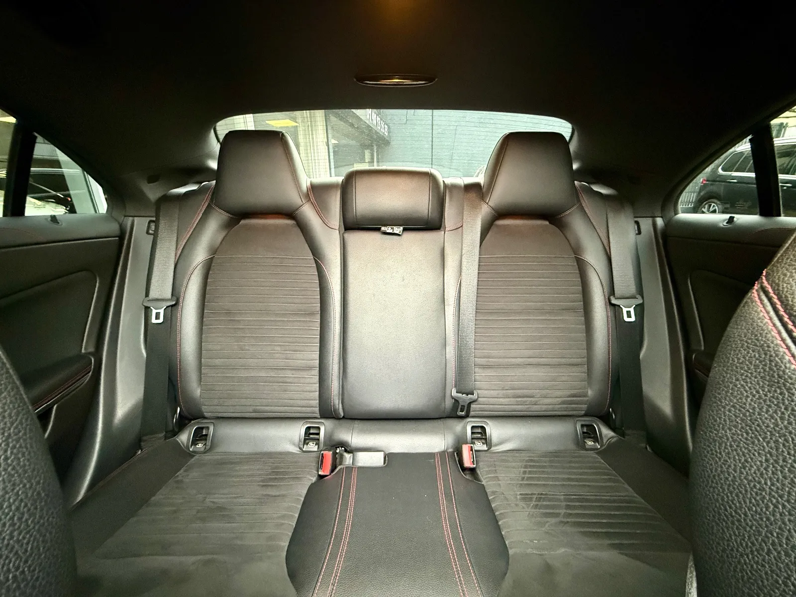 Photo de MERCEDES CLASSE CLA