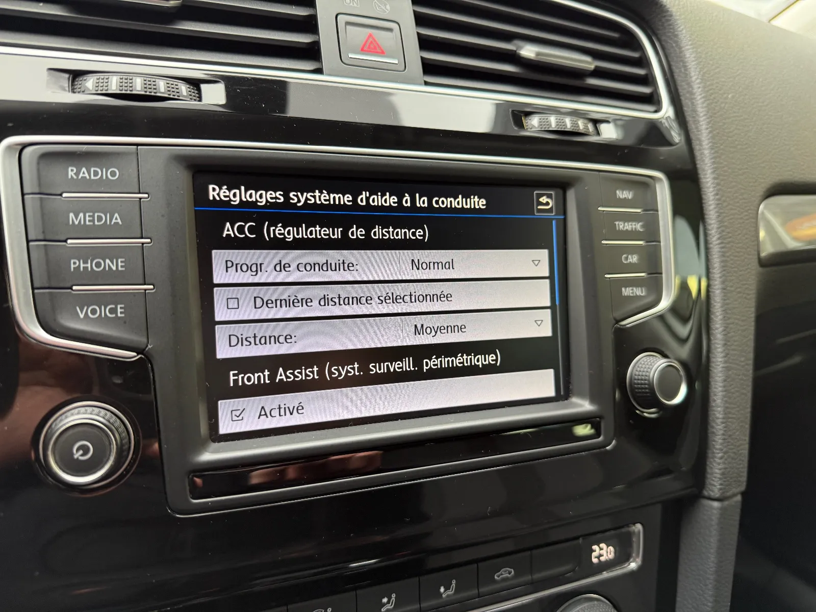 Photo de VOLKSWAGEN GOLF