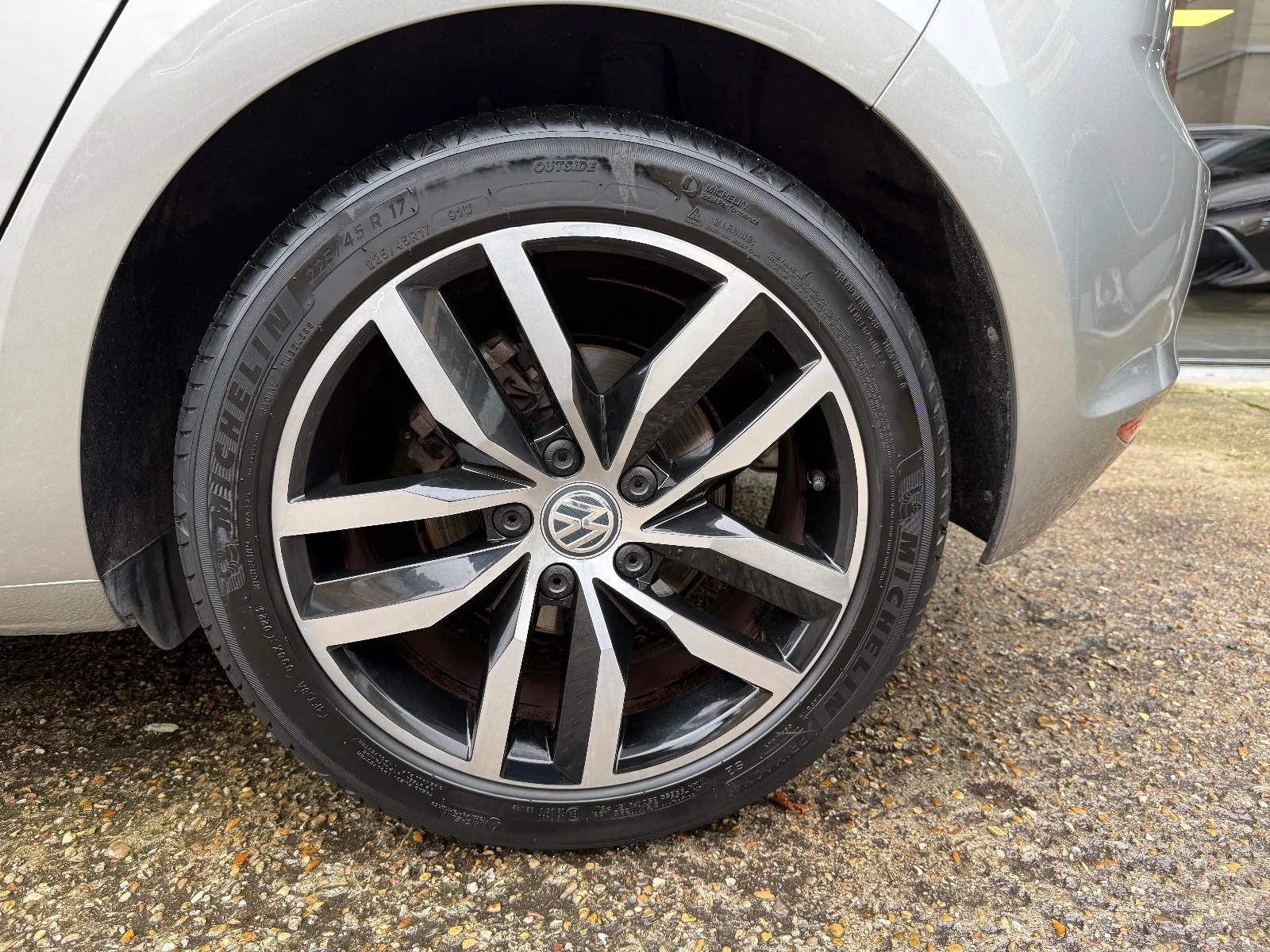 Photo de VOLKSWAGEN GOLF