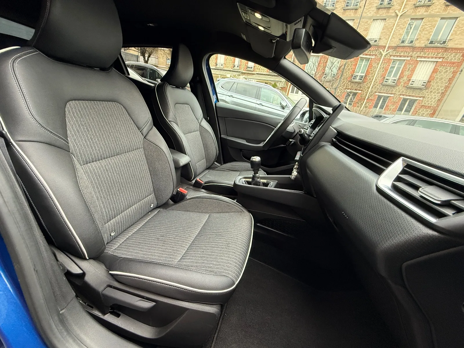 Photo de RENAULT CLIO V