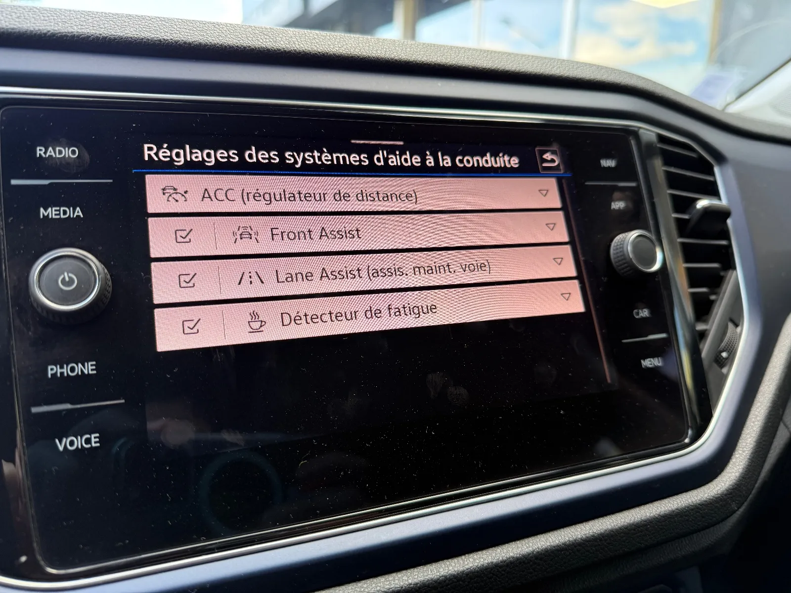 Photo de VOLKSWAGEN T-ROC