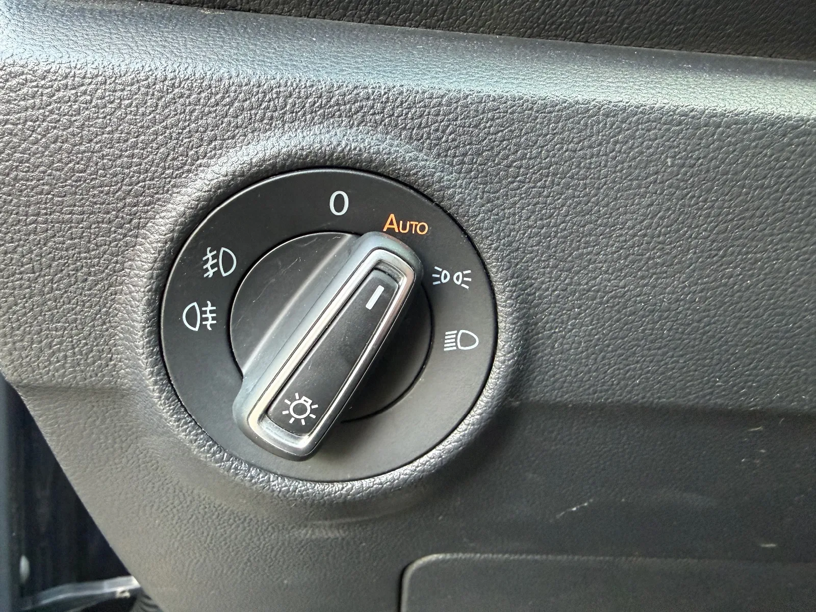 Photo de VOLKSWAGEN T-ROC