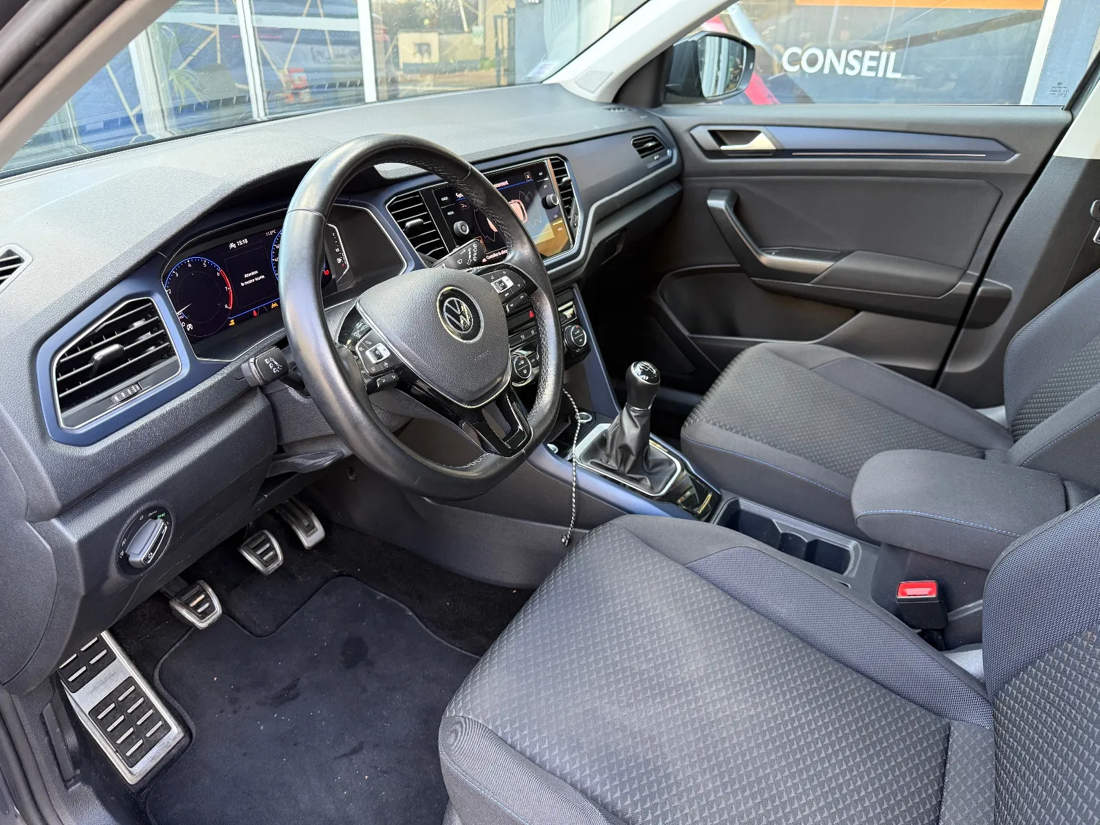 Photo de VOLKSWAGEN T-ROC