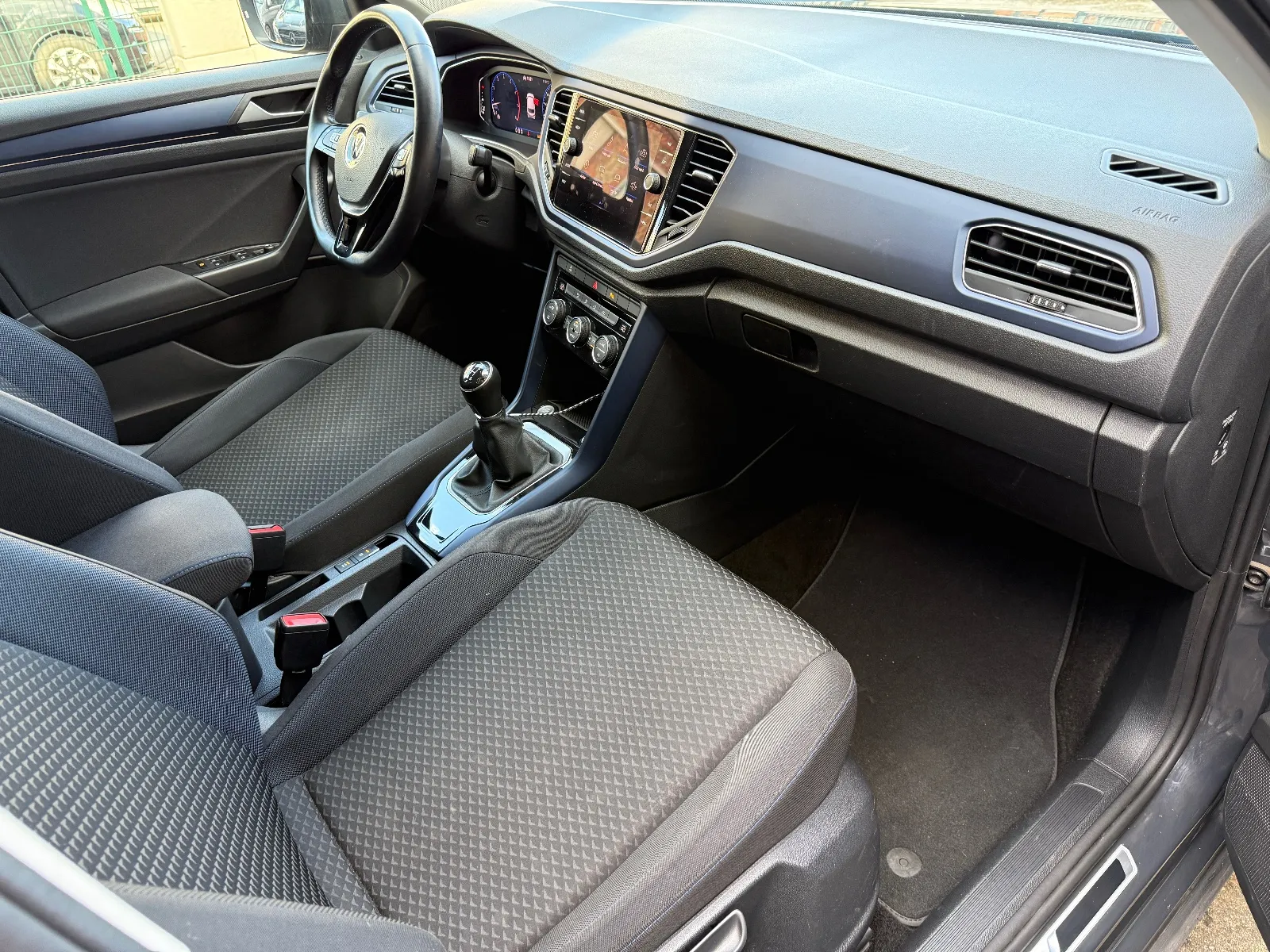 Photo de VOLKSWAGEN T-ROC