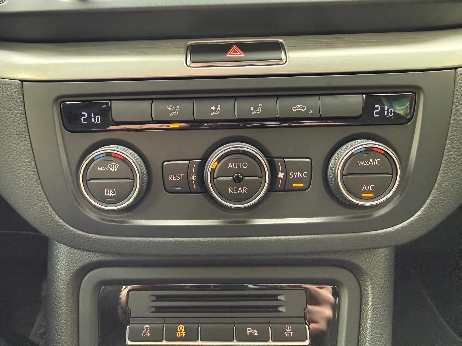 Photo de VOLKSWAGEN SHARAN