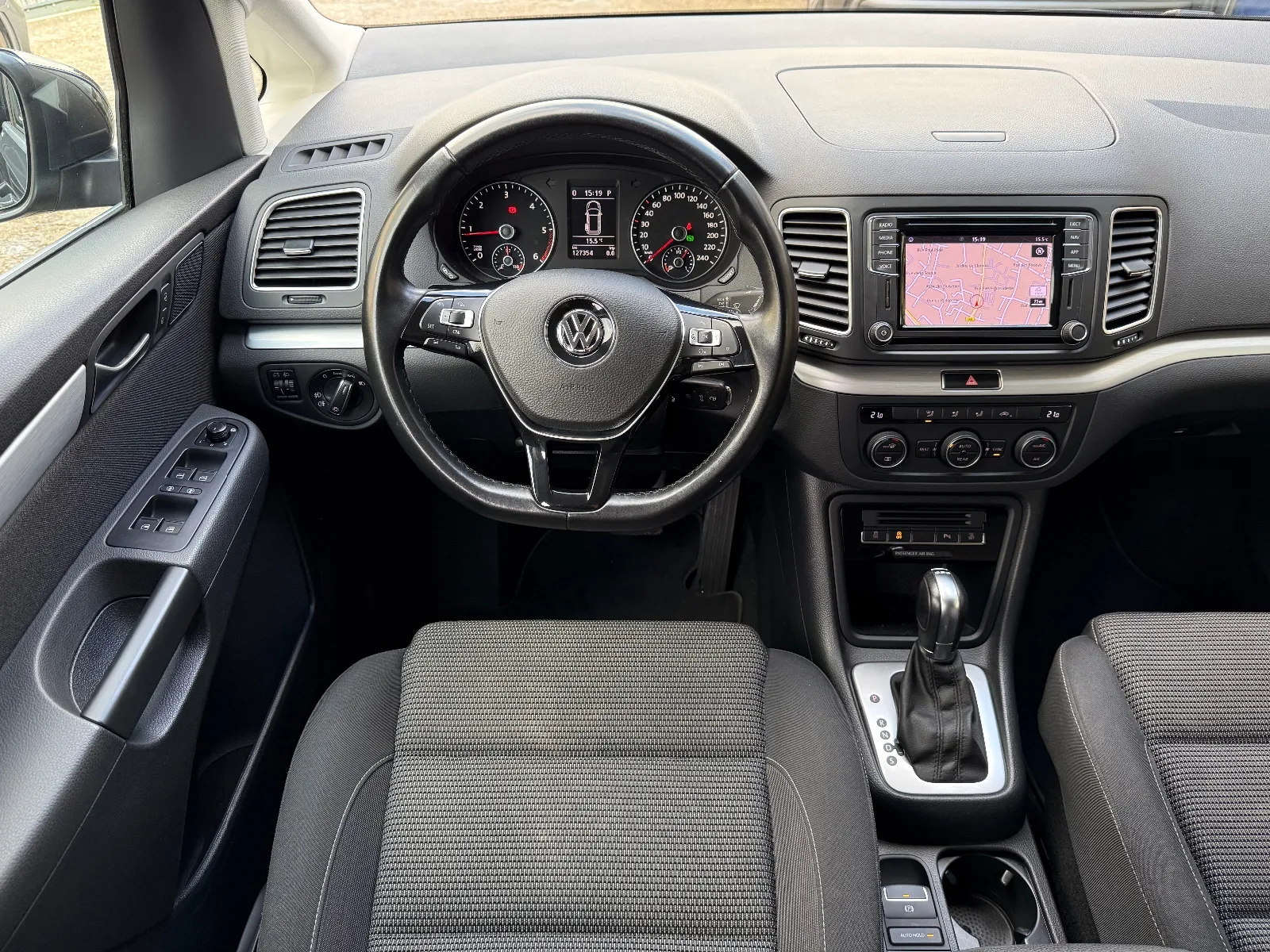 Photo de VOLKSWAGEN SHARAN