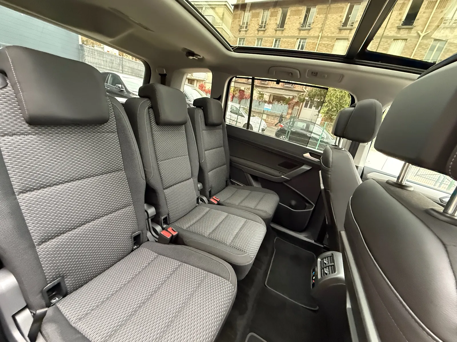 Photo de VOLKSWAGEN TOURAN