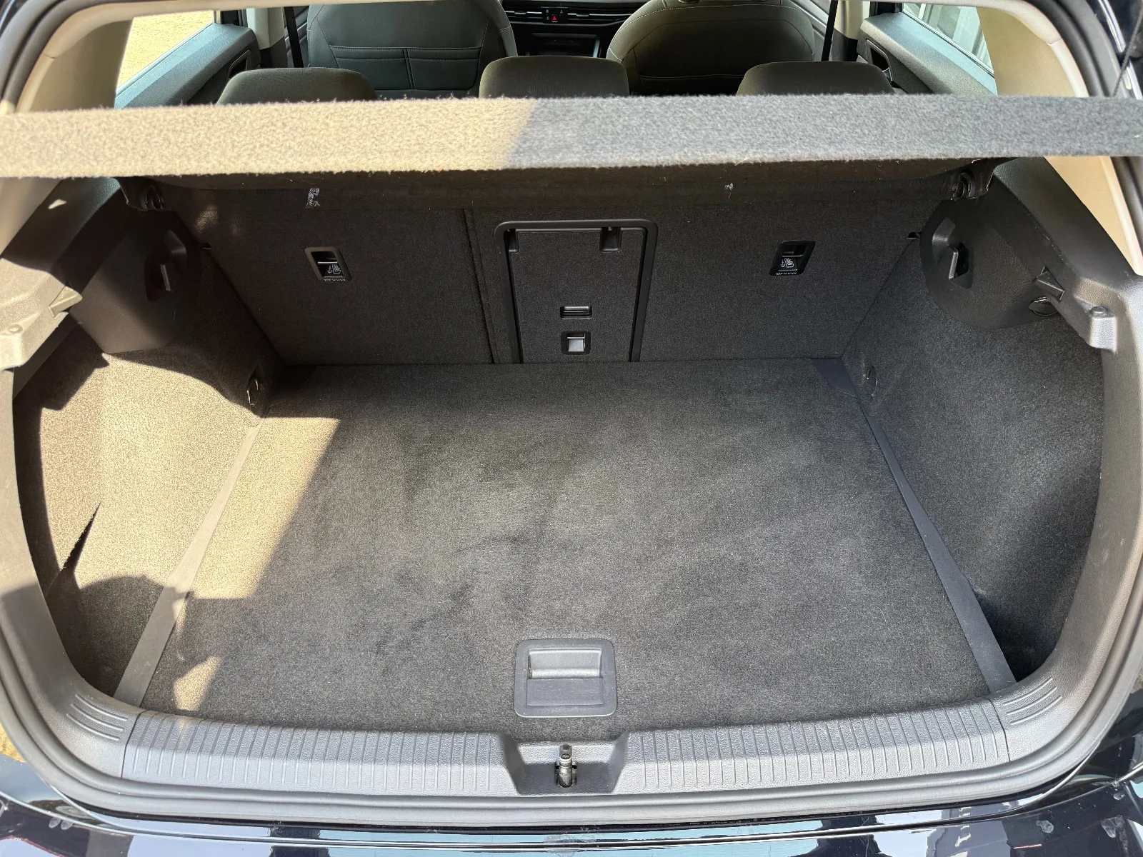 Photo de VOLKSWAGEN GOLF