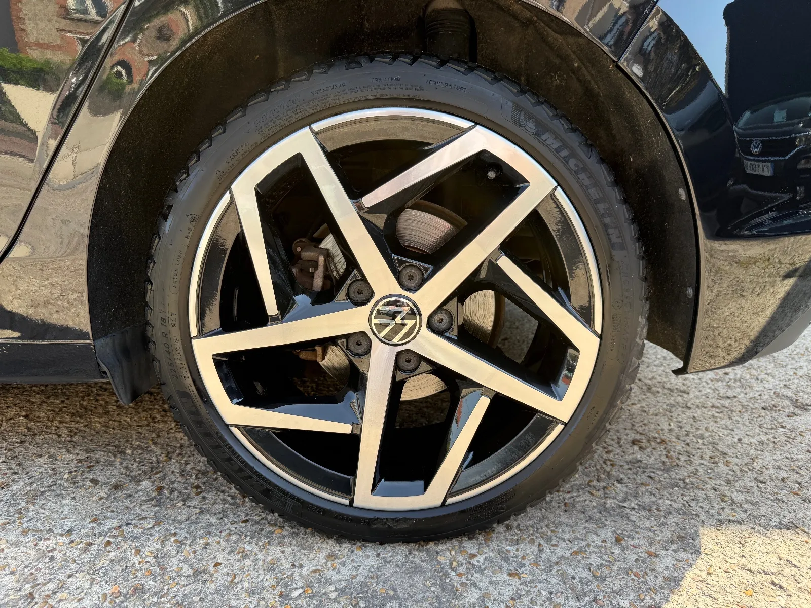 Photo de VOLKSWAGEN GOLF