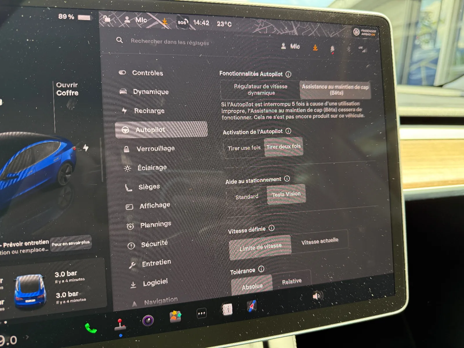 Photo de TESLA MODEL 3
