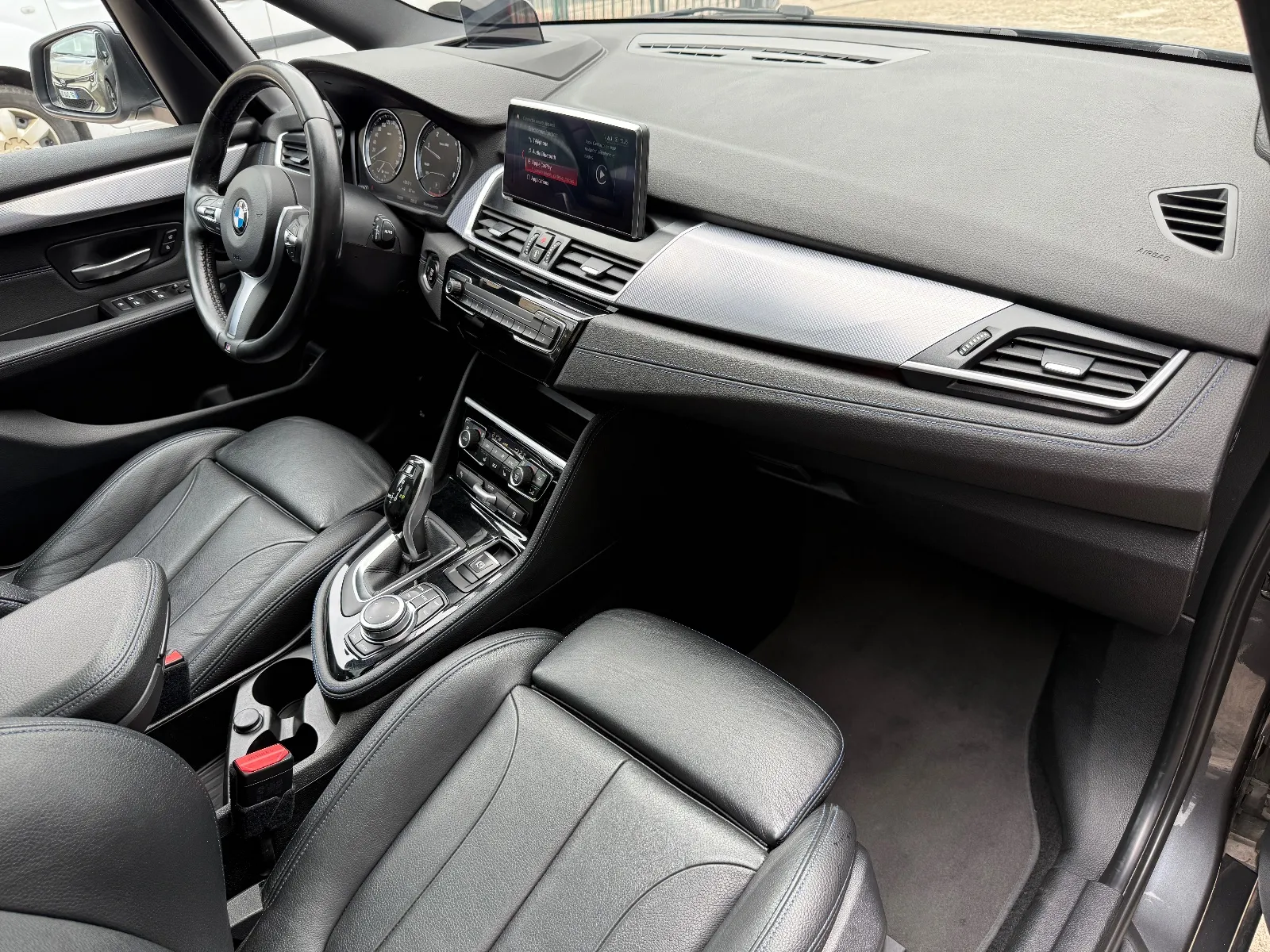 Photo de BMW SERIE 2