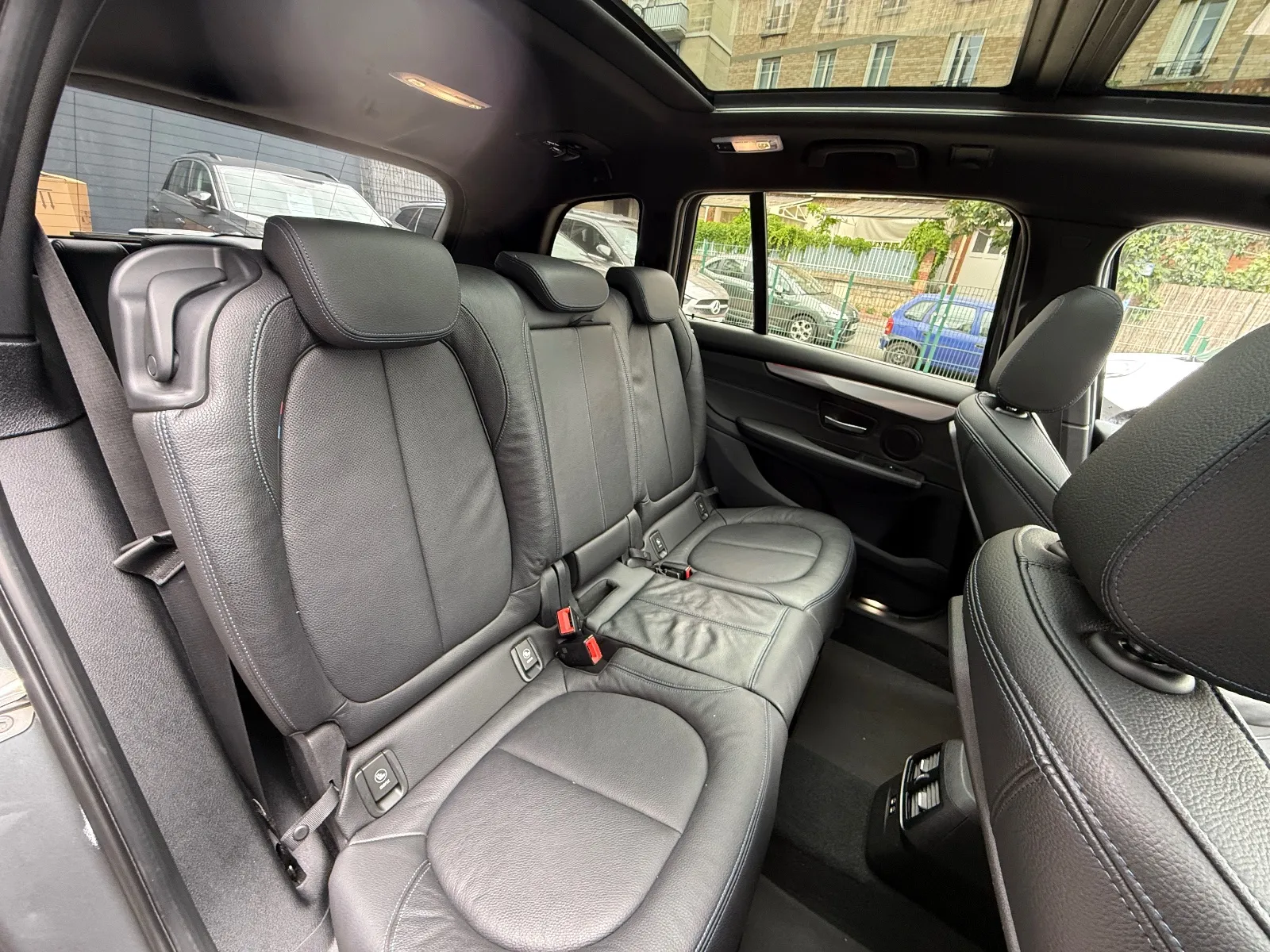 Photo de BMW SERIE 2