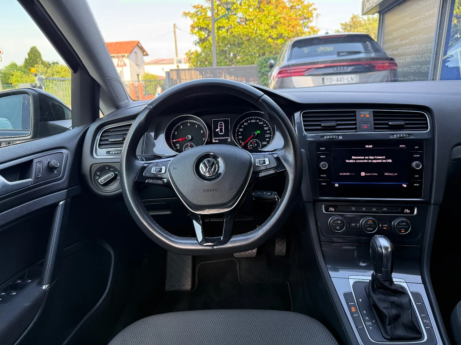 Photo de VOLKSWAGEN GOLF