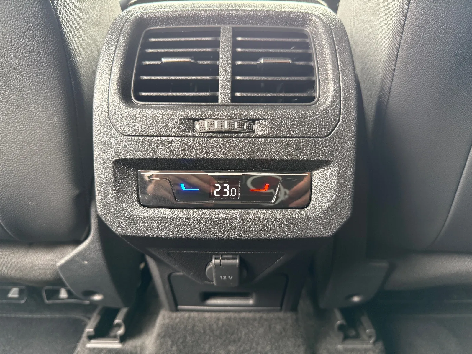 Photo de VOLKSWAGEN TOURAN
