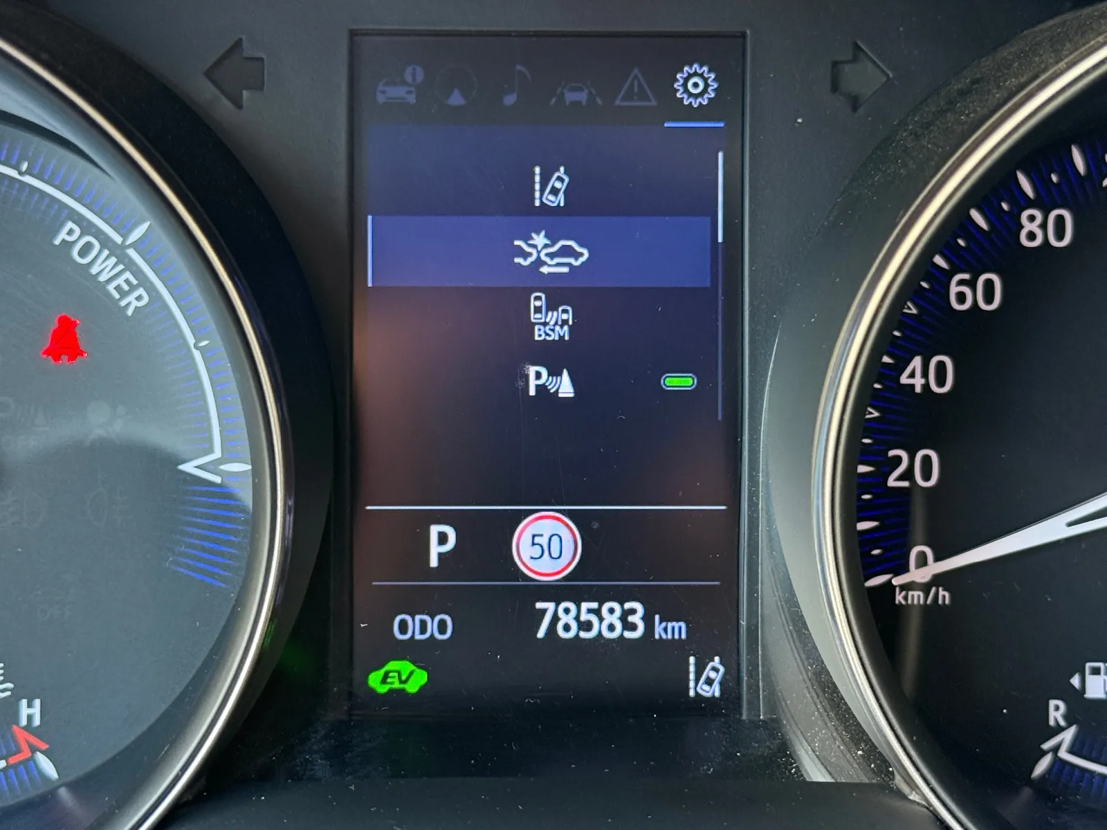 Photo de TOYOTA C-HR HYBRIDE MY22