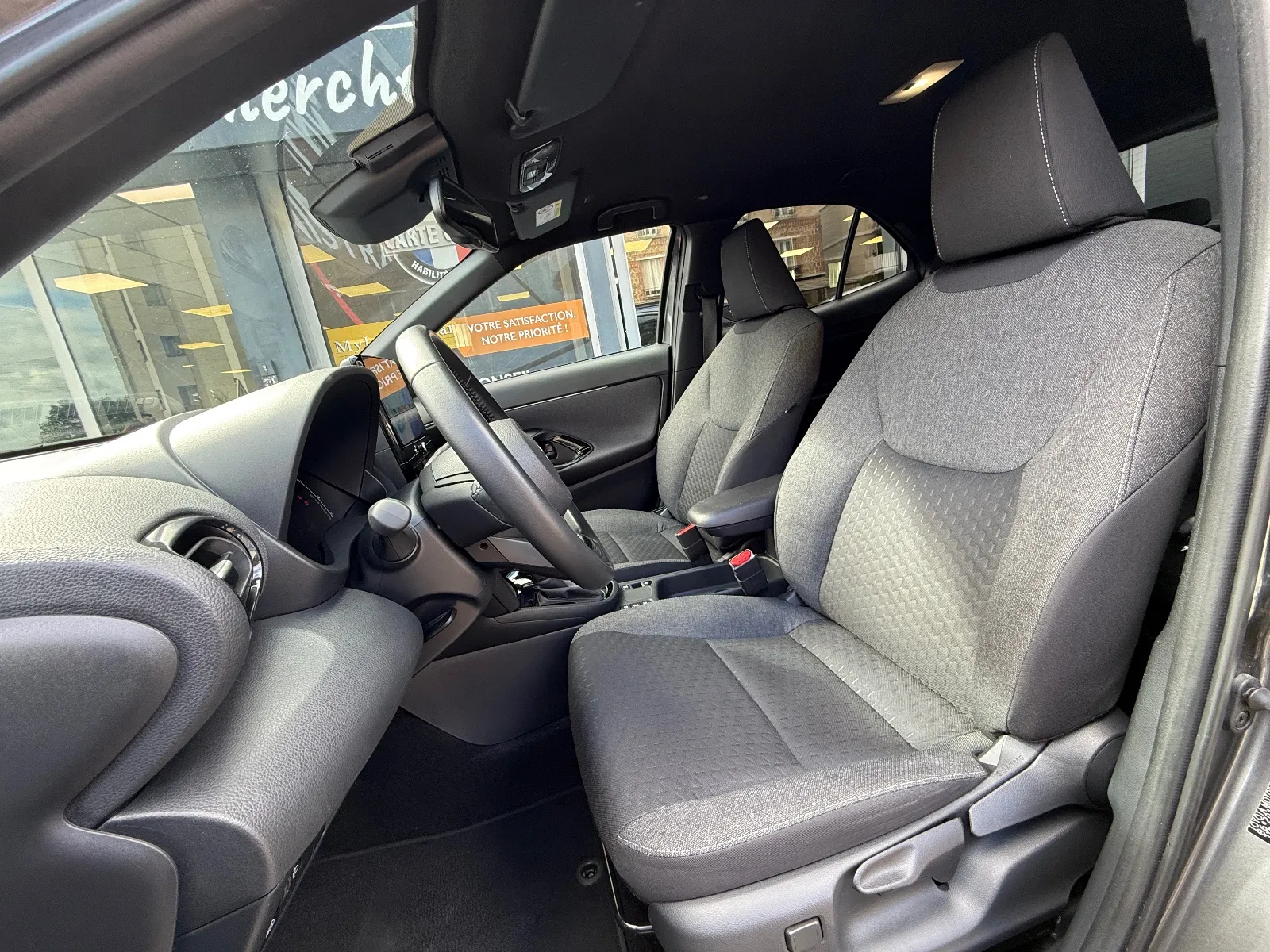 Photo de TOYOTA YARIS CROSS HYBRIDE MY22