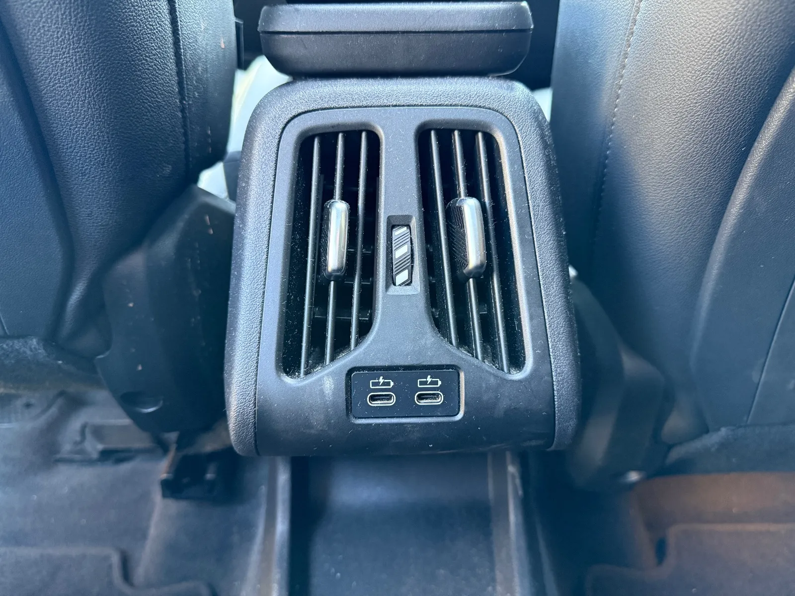 Photo de BMW X1 U11