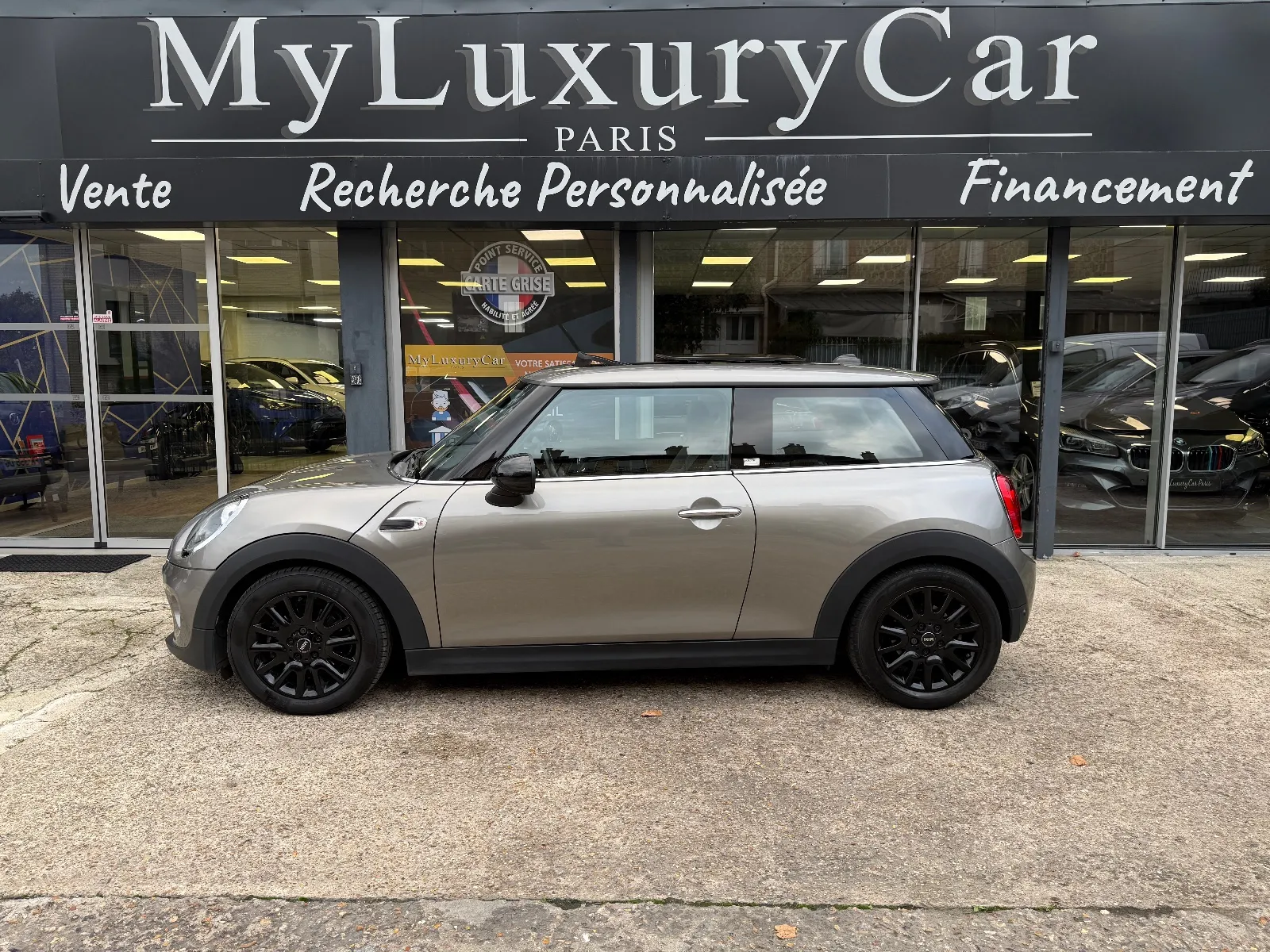 Photo de MINI HATCH 3 PORTES F56