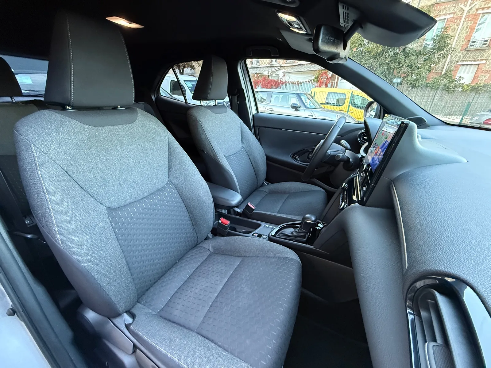 Photo de TOYOTA YARIS CROSS HYBRIDE MY22