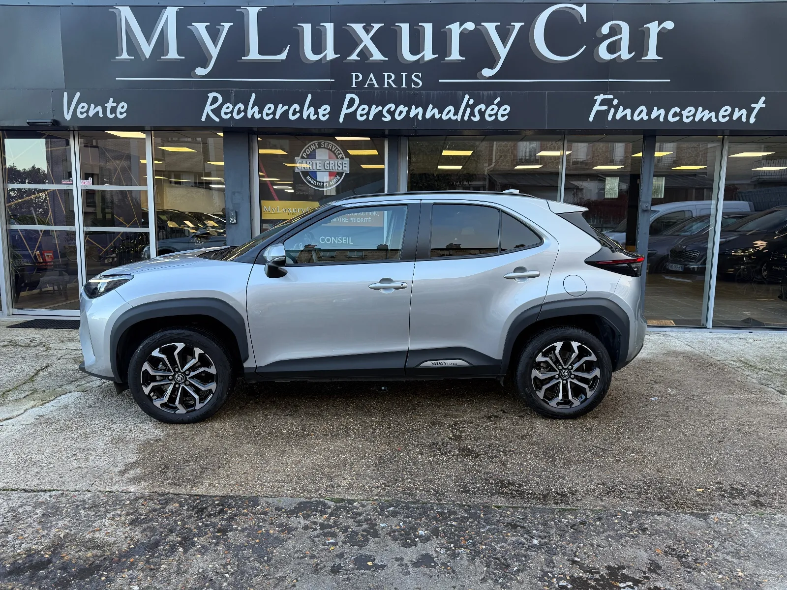 Photo de TOYOTA YARIS CROSS HYBRIDE MY22