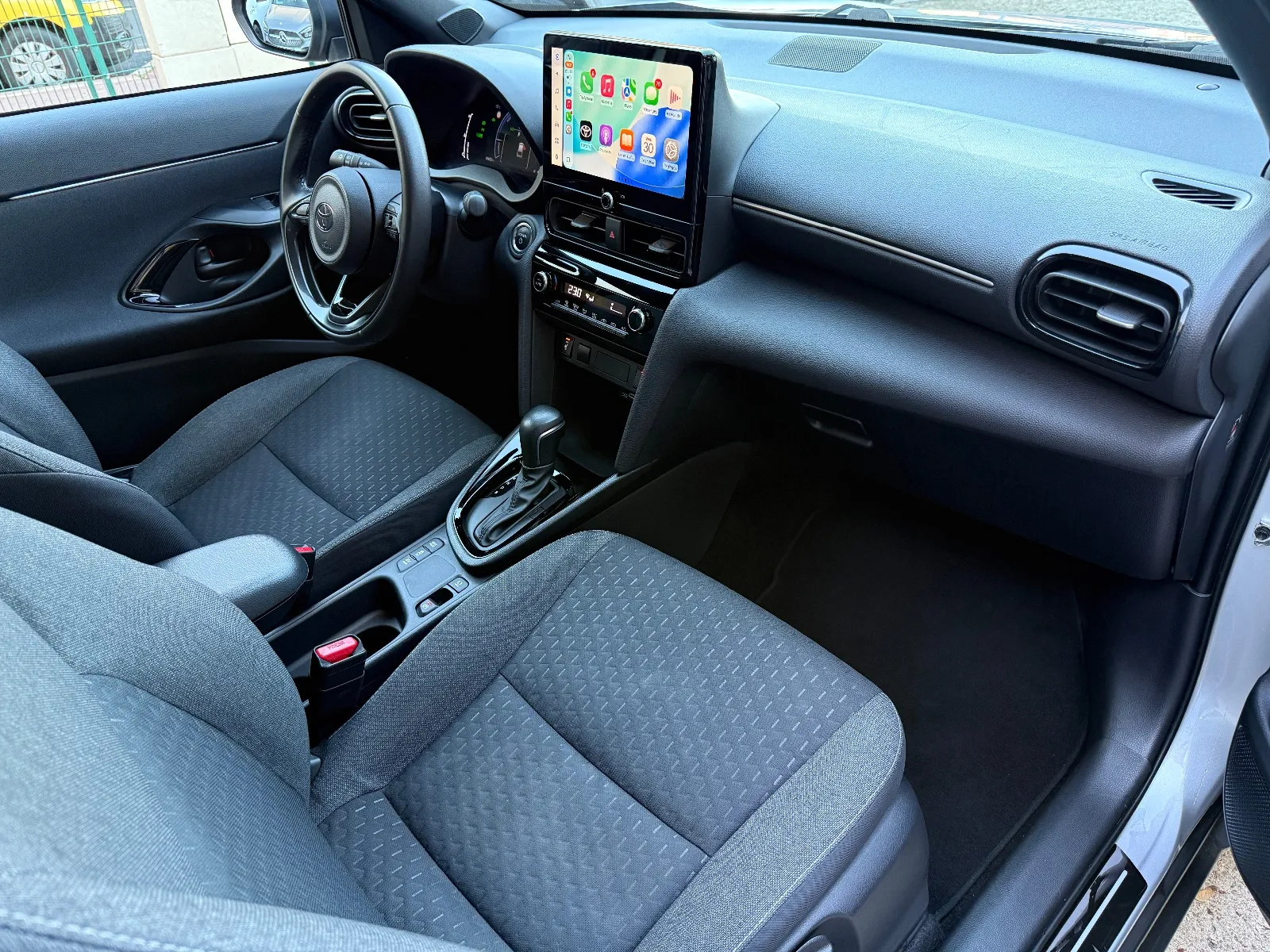 Photo de TOYOTA YARIS CROSS HYBRIDE MY22