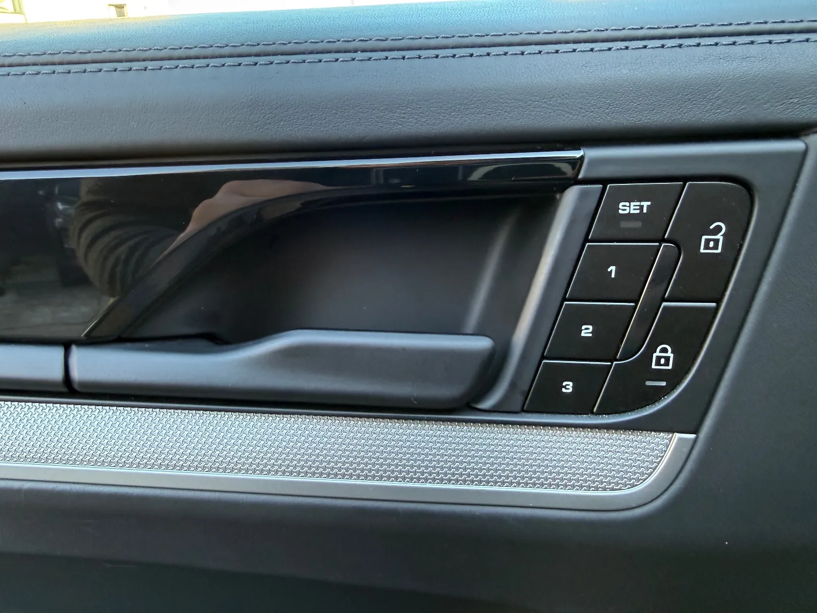 Photo de PORSCHE CAYENNE COUPE